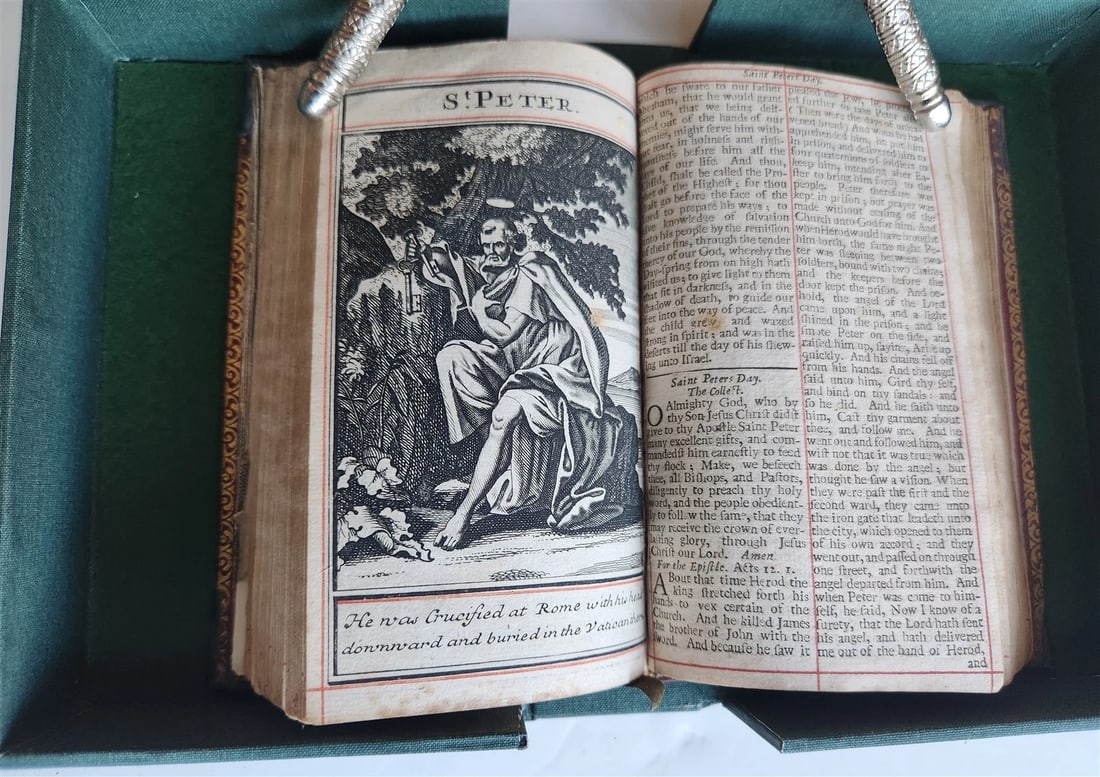 1715 BOOK of PSALMS antique in ENGLISH original binding w/ silver corners 18th C - 18