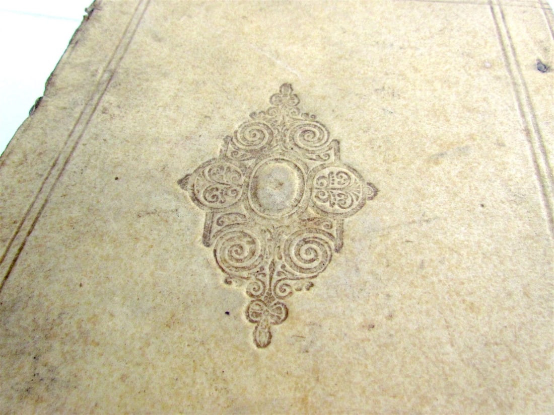 1680 EPIGRAMMATUM by Valerii Martialis VELLUM BINDING antique - 10