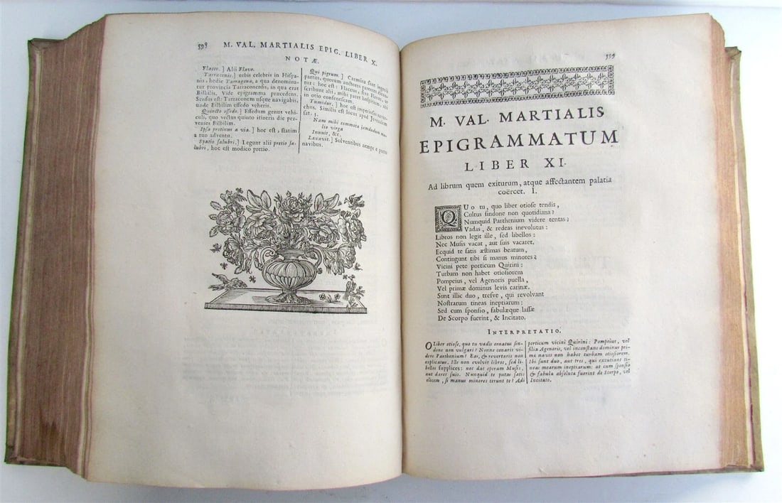 1680 EPIGRAMMATUM by Valerii Martialis VELLUM BINDING antique - 9
