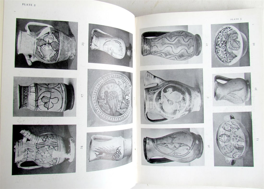 1940 CATALOG of ITALIAN MAJOLICA by RICHARD RACKHAM Vol. II PLATES illustrated - 3