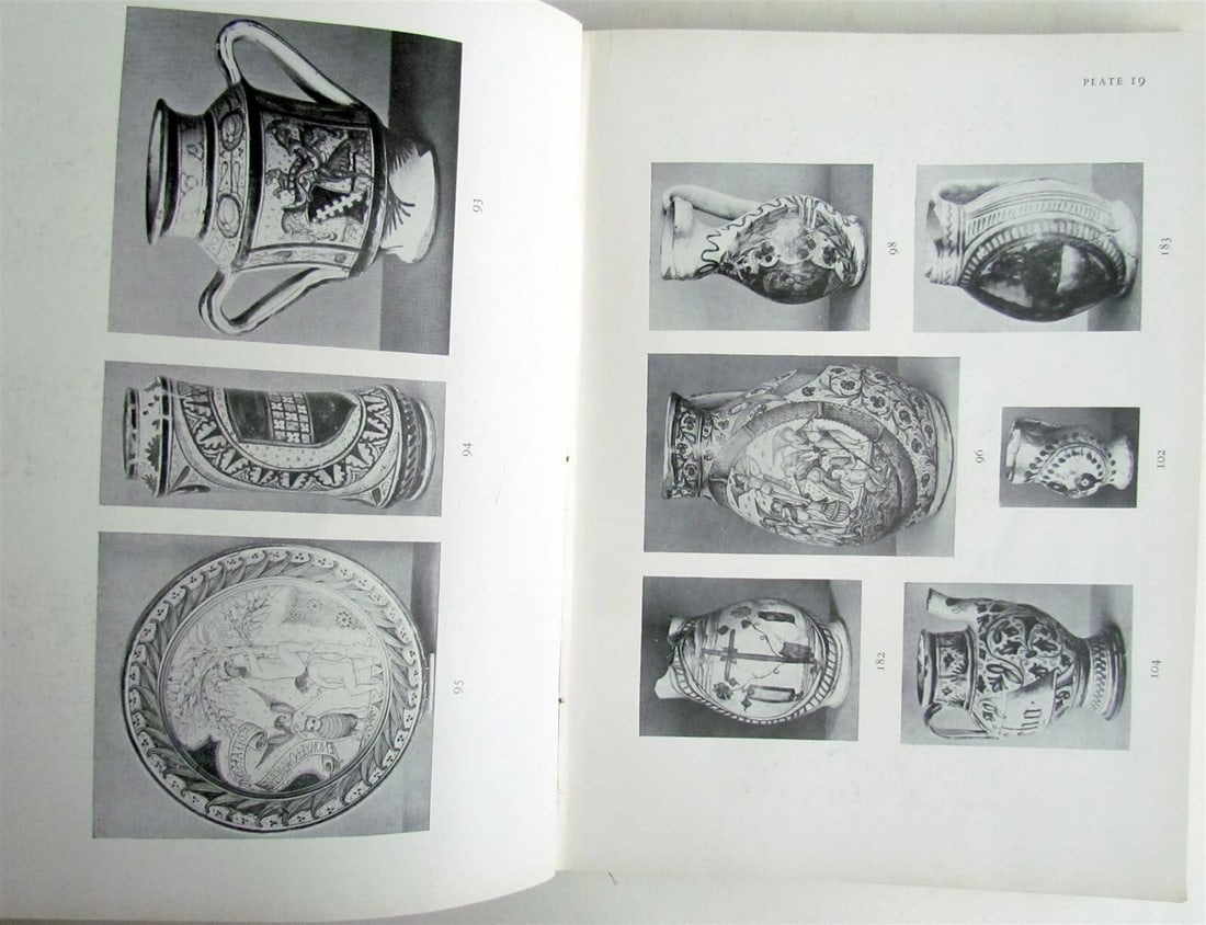 1940 CATALOG of ITALIAN MAJOLICA by RICHARD RACKHAM Vol. II PLATES illustrated - 5