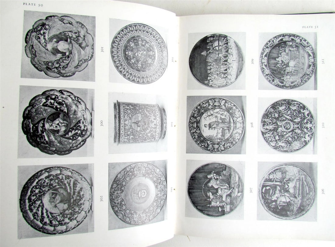 1940 CATALOG of ITALIAN MAJOLICA by RICHARD RACKHAM Vol. II PLATES illustrated - 9