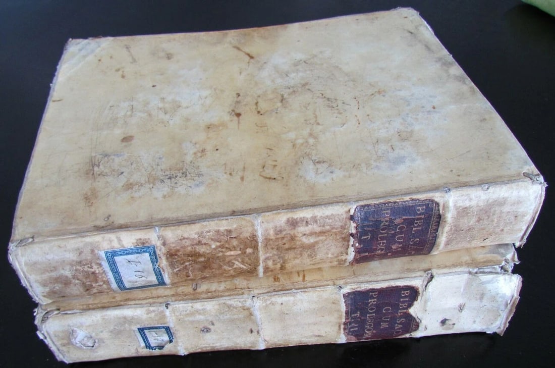 1730 BIBLIA in LATIN VELLUM BOUND 2 VOLUMES PRINTED IN VENICE ANTIQUE HOLY BIBLE - 2