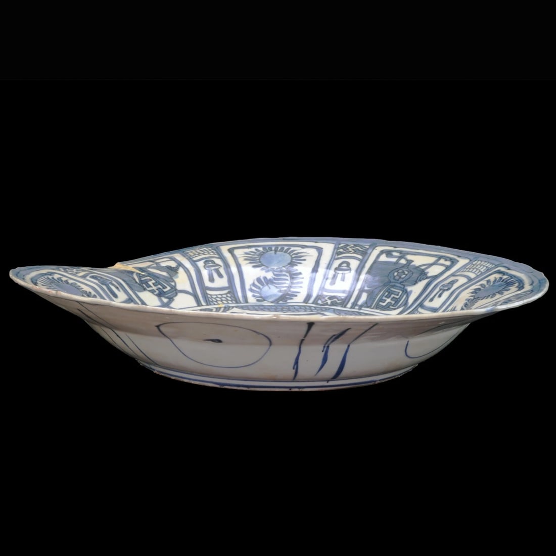 Chinese Ming Wanli Kraak Charger 16th C - 5