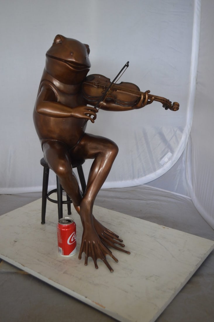 Human-Size Bronze Frog Playing Violin Statue – Whimsical Animal Musician Sculpture on Chair, - 4