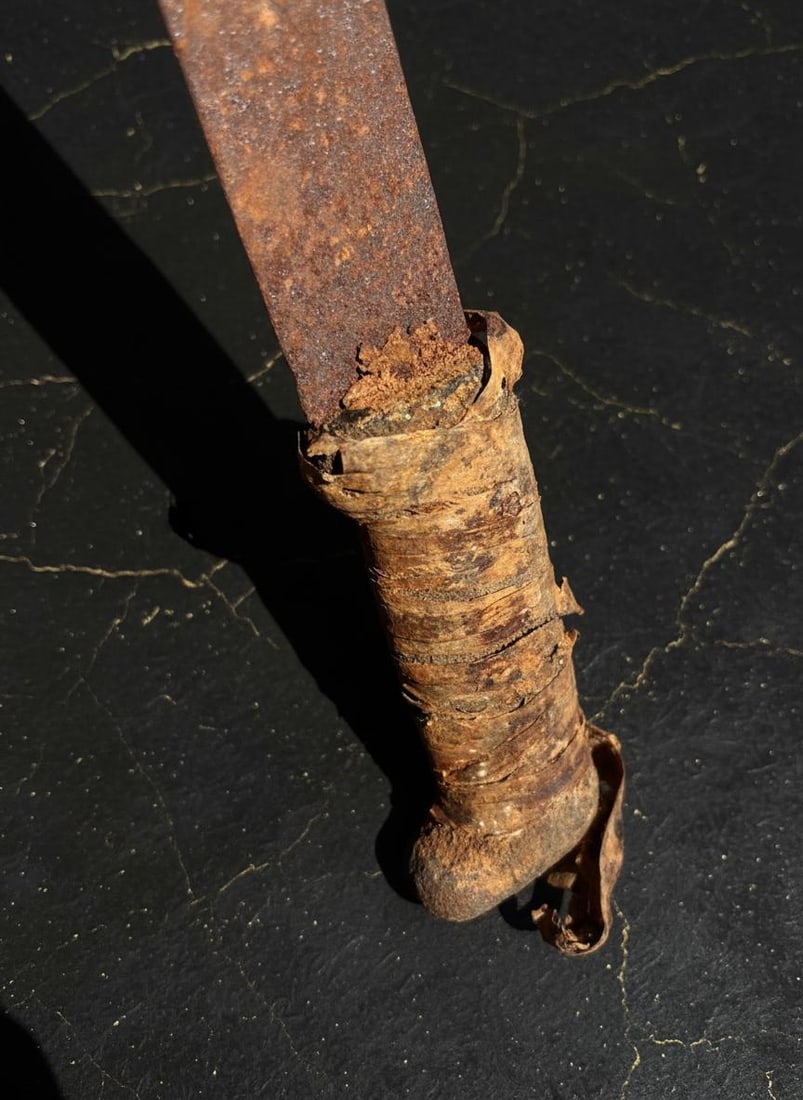 Hand Made Primitive Navajo Knife with Iron Blade, Antique Native American Tool - 9