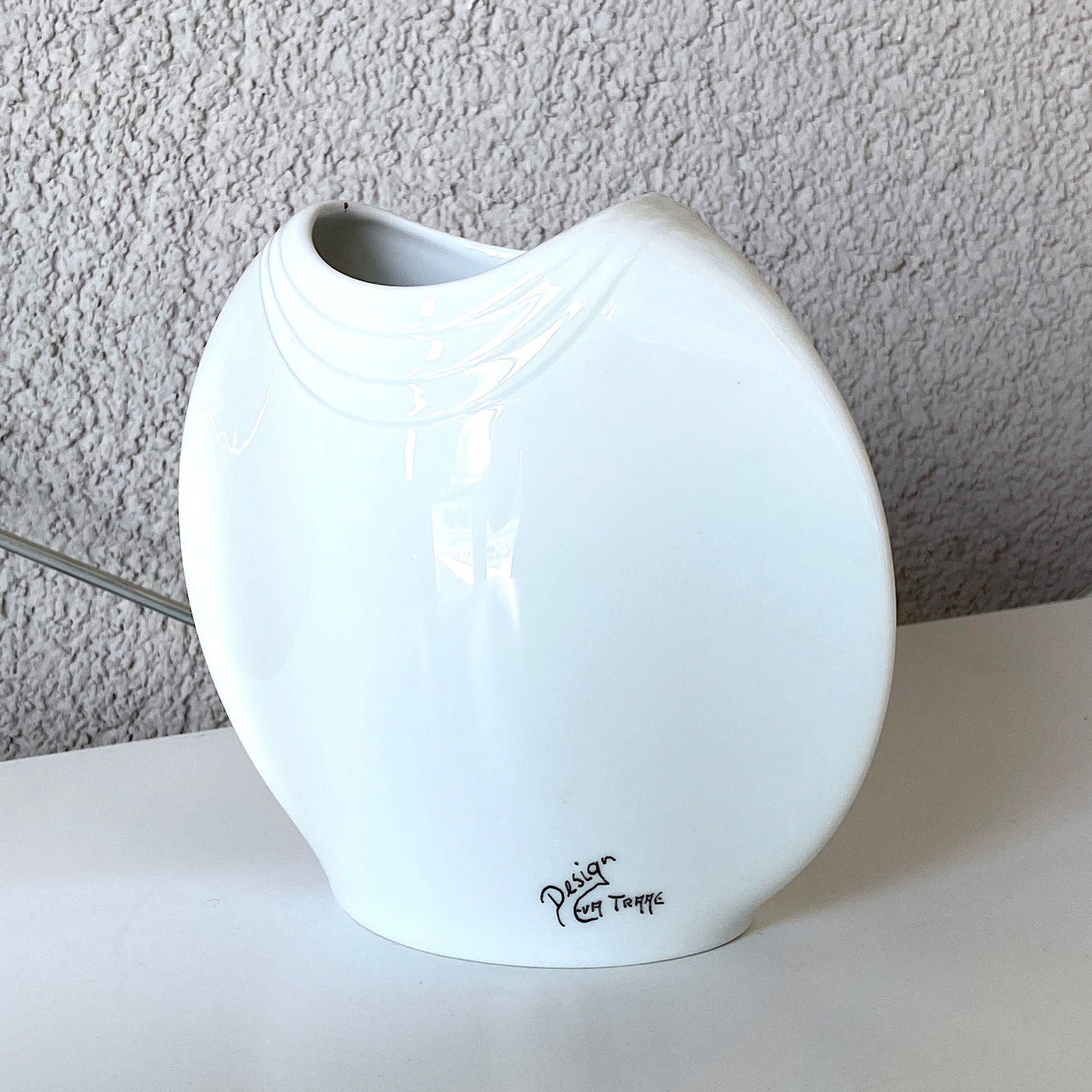 Handpainted porcelain vase - 3