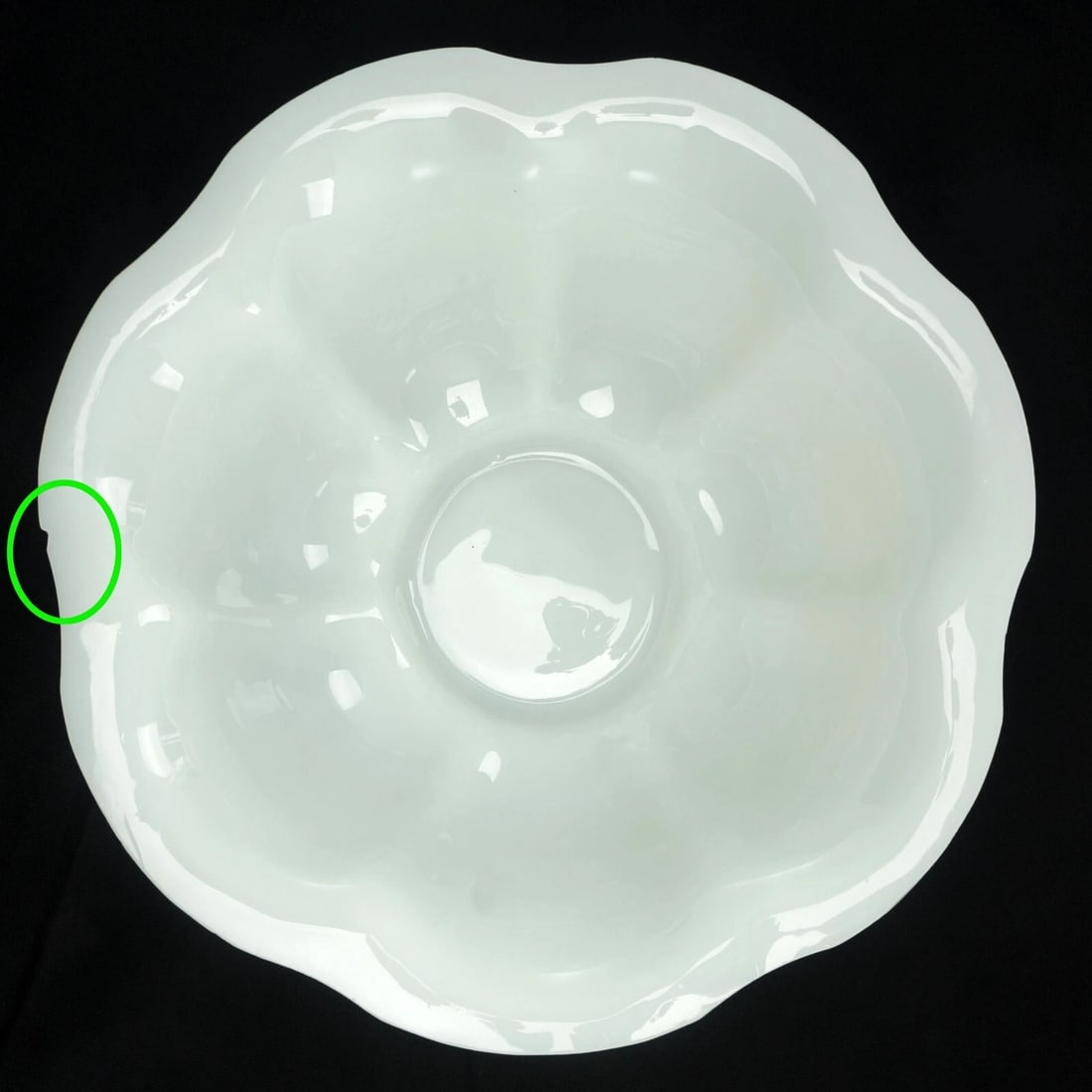 Chinese Peking Glass Fluted Bowl Republic Era - 6