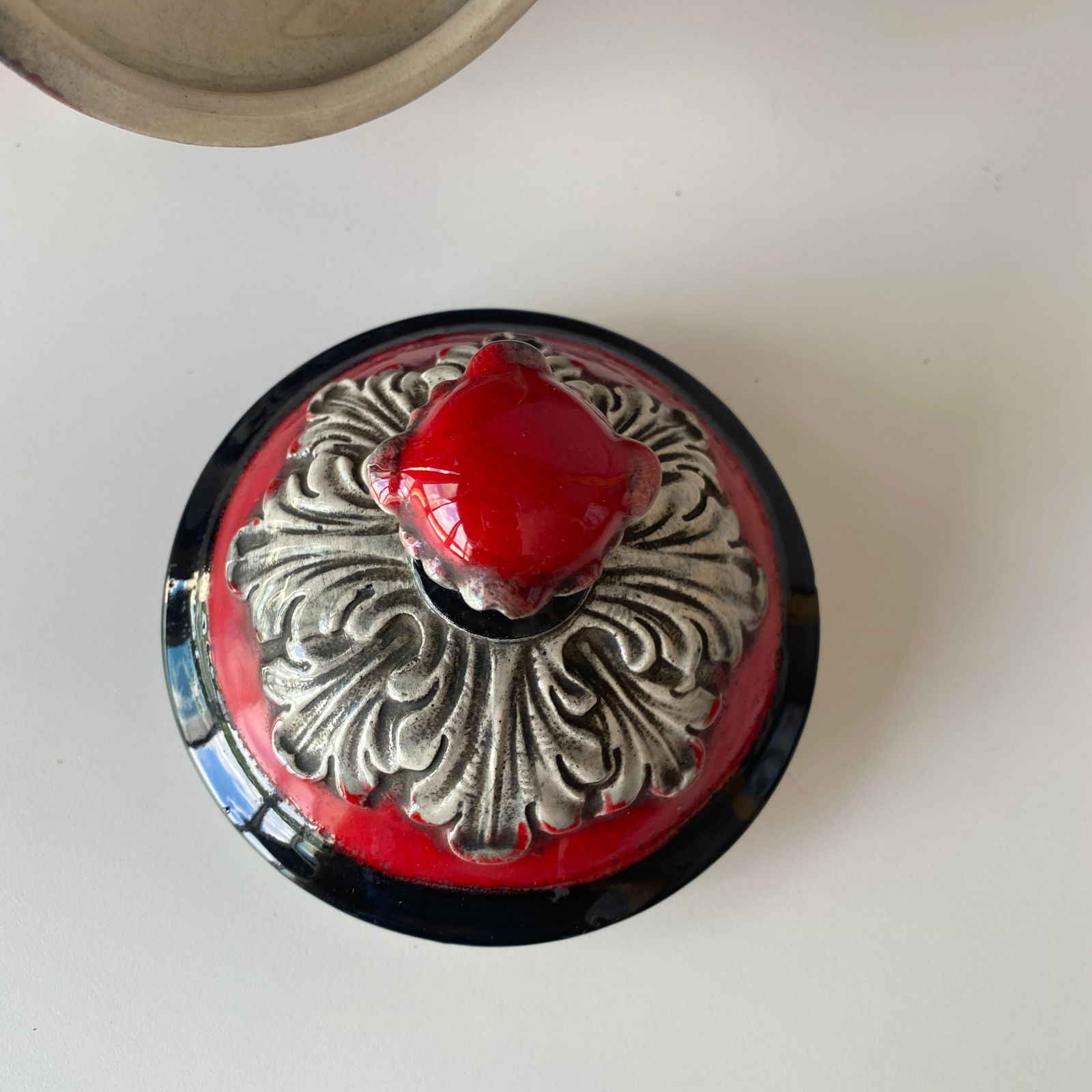 Handmade and handpainted ceramic jar pot with lid - 7