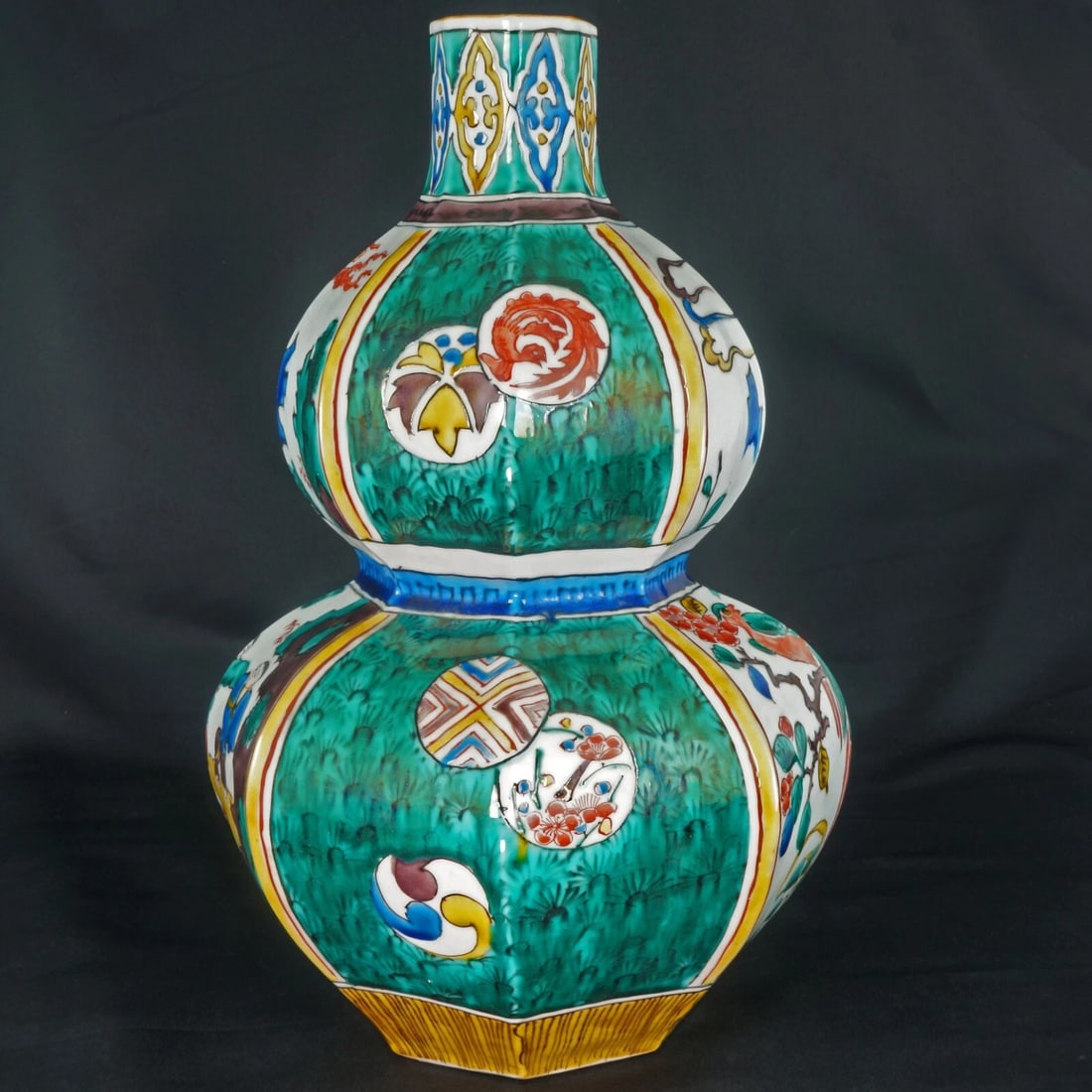 1920s Japanese Kutani Gourd Vase - 7