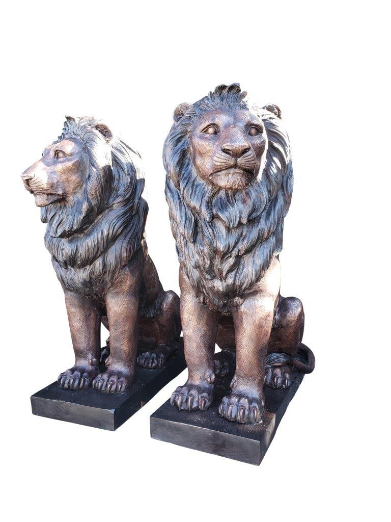 Pair of Life-size lions bronze statues - Size: 17"L x 35"W x 47"H. - 8
