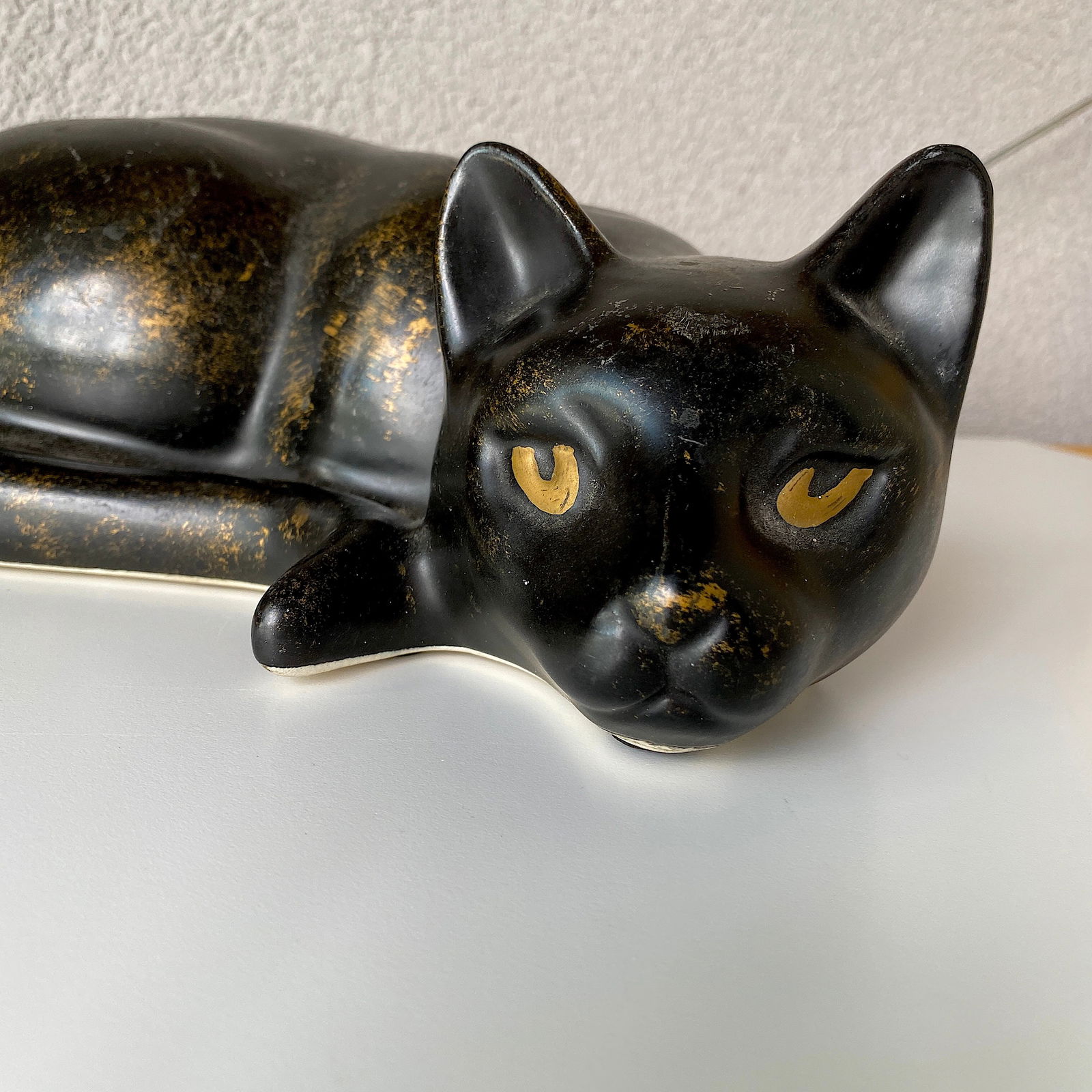 Porcelain cat - 2