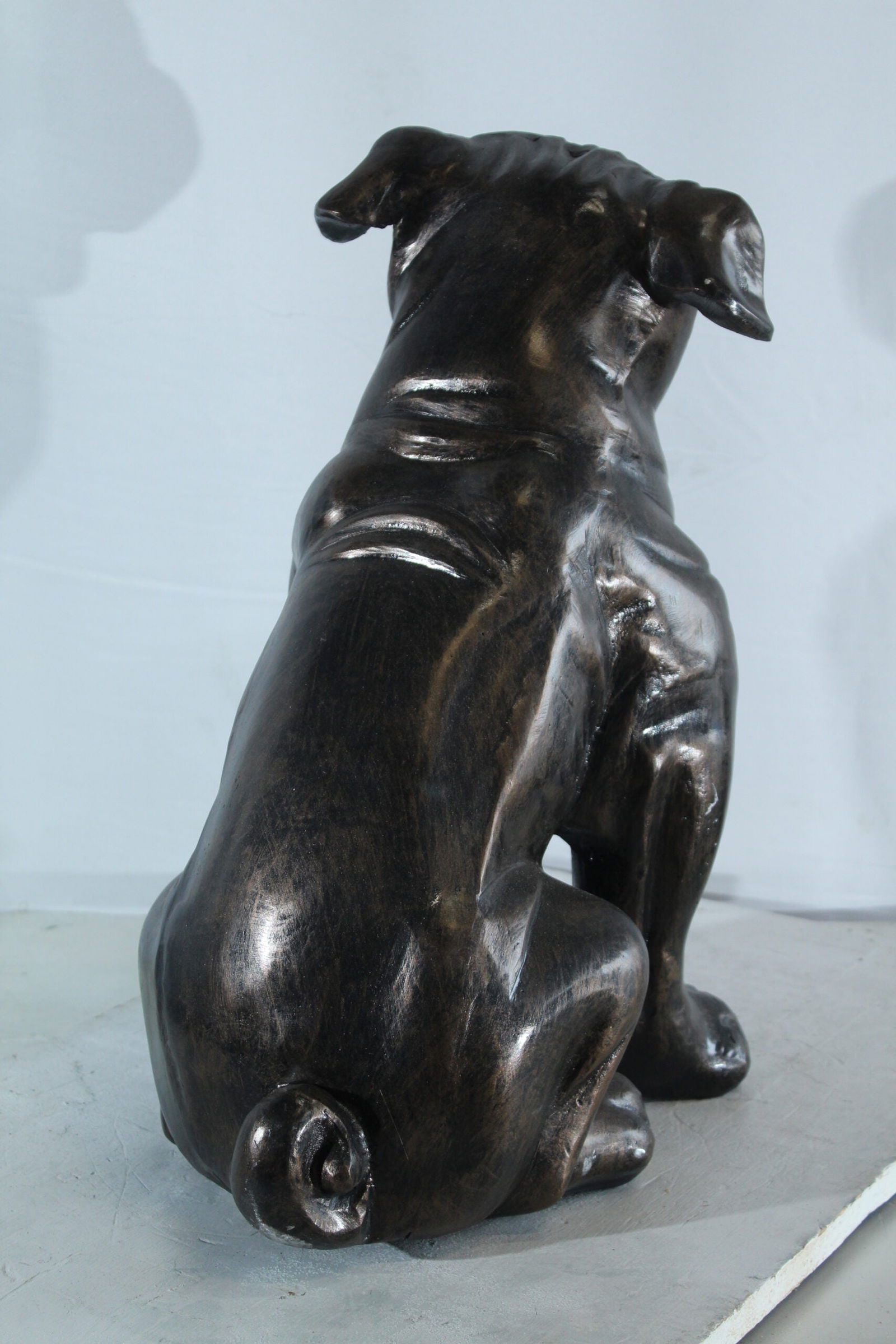 Aluminum Bulldog Statue with Sitting Pose and Wrinkled Detailing - Bronze-Style Pet Lover Sculpture - 7