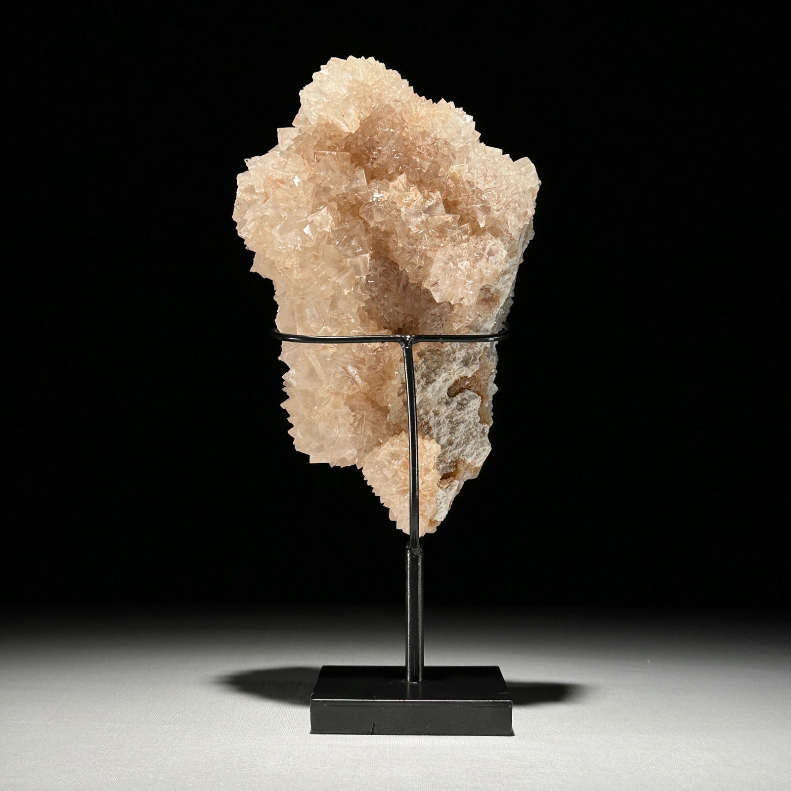 Stunning set of a crystalized Maligano Jasper heart and a calcite cube cluster with stands - 10