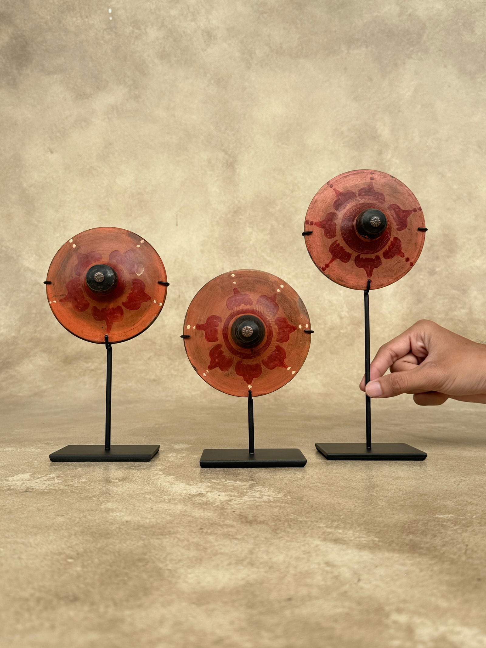 Beautiful set of 3 spinning tops with stands - Gasing: Title:Beautiful set of 3 spinning tops with stands - GasingMaker:UnknownOrigin: IndonesiaDate/Period:2025Materials:Wood, SteelDimensions:Height 1 including stand: 87 cm / 11 inches Height 2