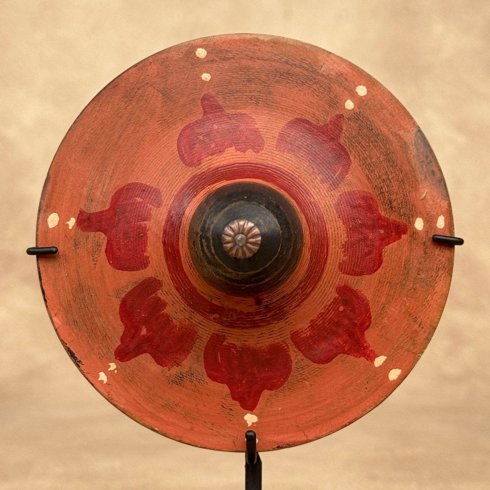 Beautiful set of 3 spinning tops with stands - Gasing - 4