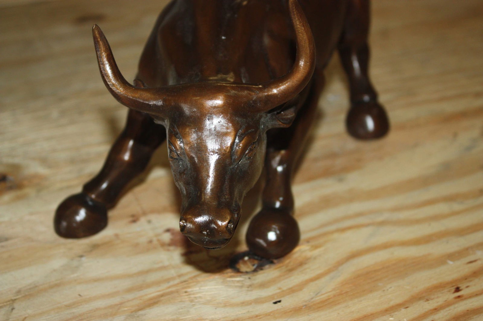 Bronze Wall Street Bull Small Statue - 11