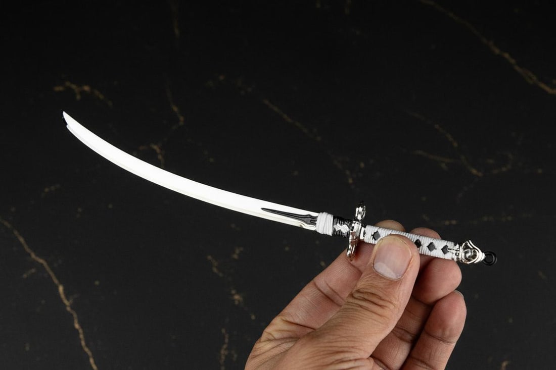 Metal Sword Weapon 1/6 Scale for 12" Hot Toys Phicen Worldbox Action Figure: Title:Metal Sword Weapon 1/6 Scale for 12" Hot Toys Phicen Worldbox Action FigureDescription:This listing is for a brand new, highly detailed metal sword weapon. It is designed at a 1/6 scale, making