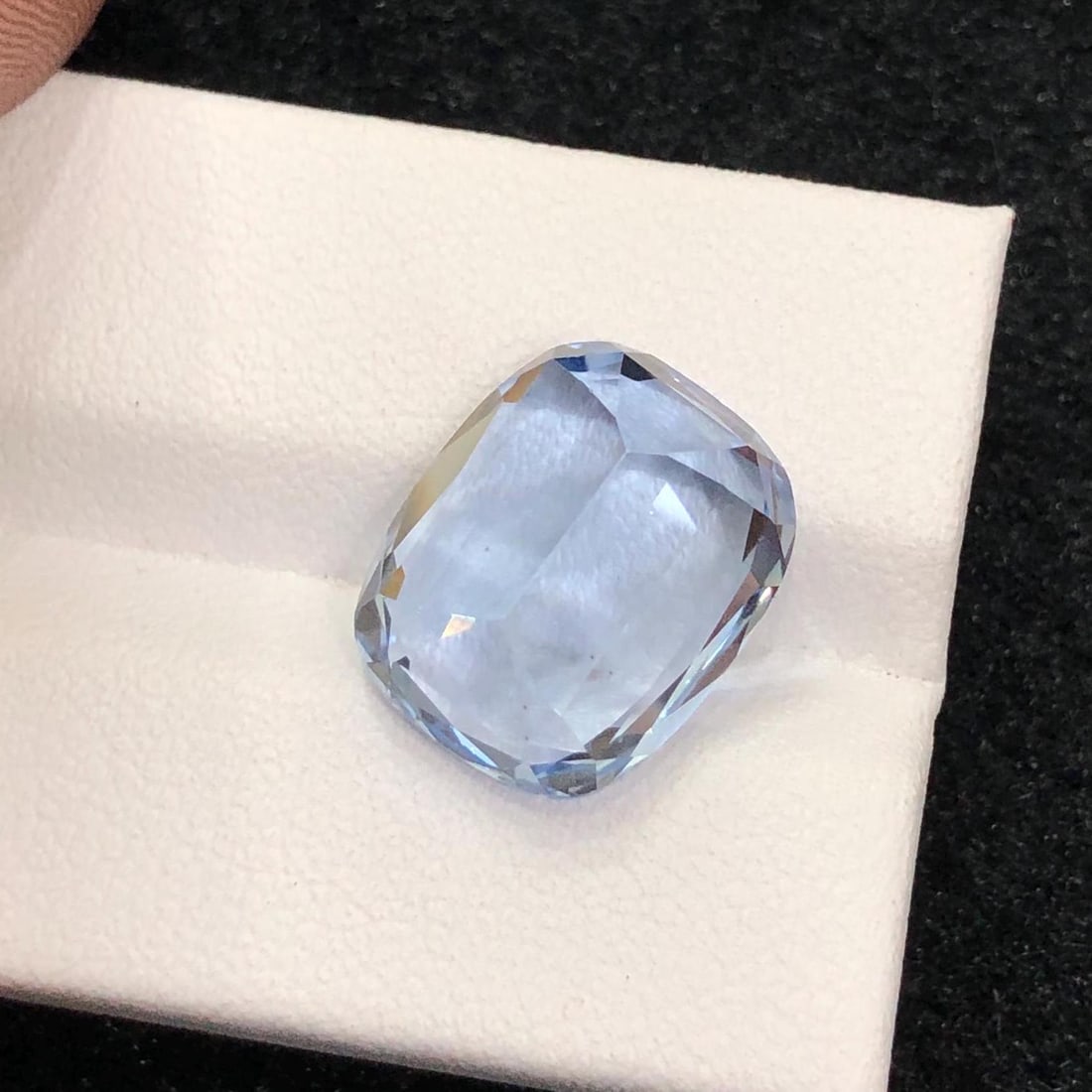 Santa Maria Aquamarine Gemstone: 10.60 CT Cushion Cut Beryl - 10