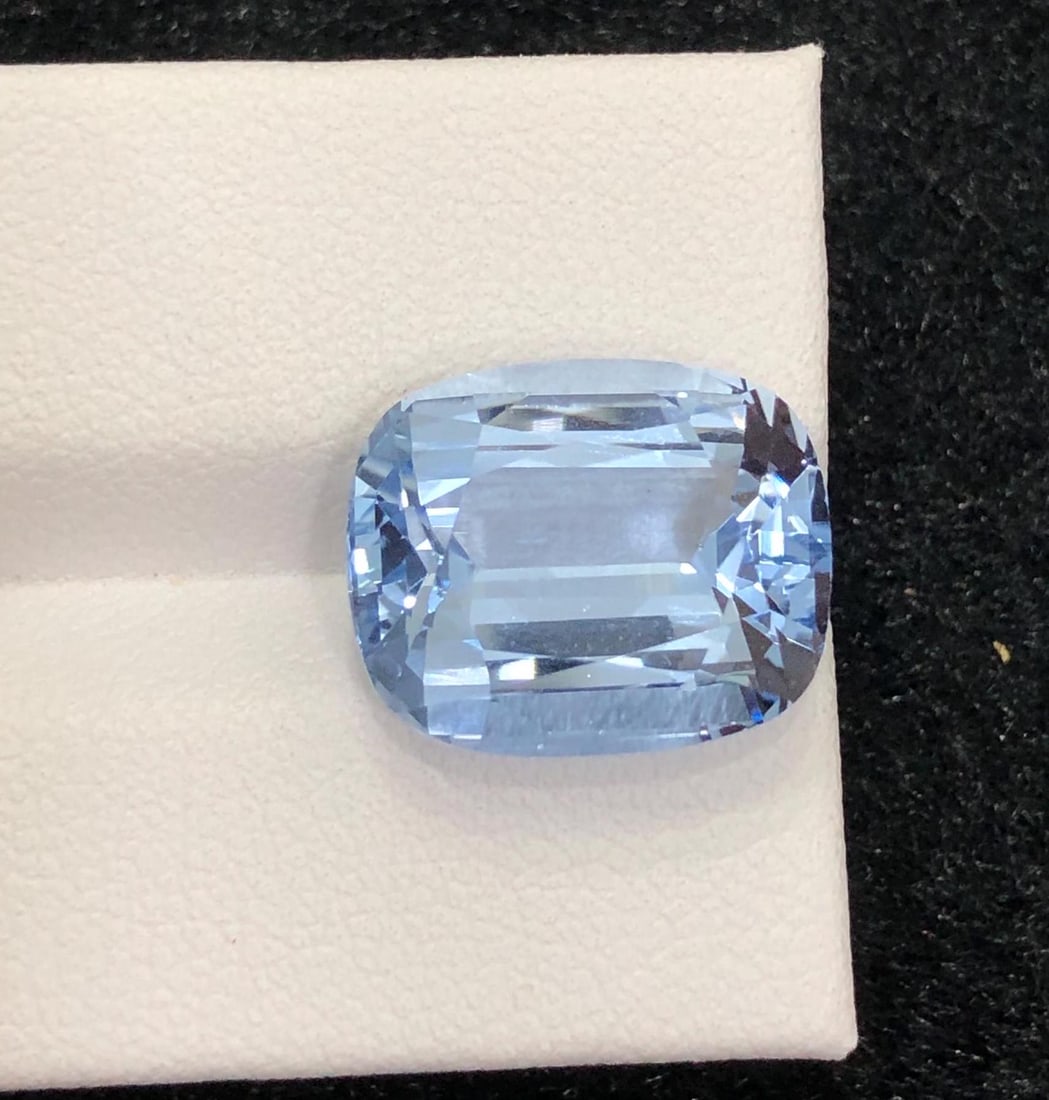 Santa Maria Aquamarine Gemstone: 10.60 CT Cushion Cut Beryl - 3