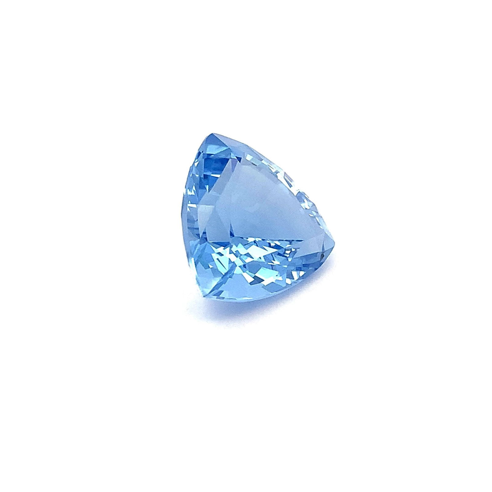 Blue Aquamarine Trillion Shape Gemstone For Jewelry - 14 Carat - 2