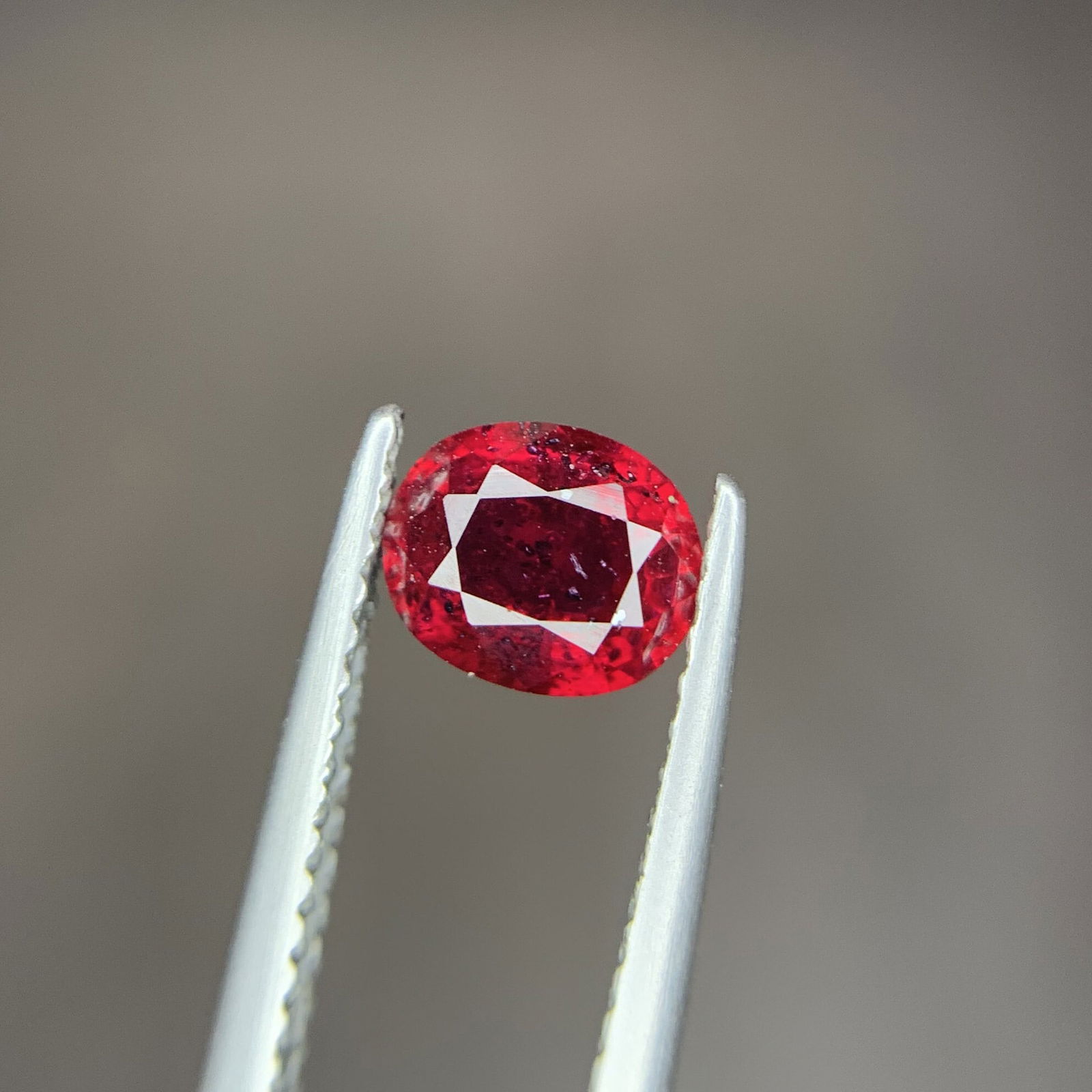 1.15 Carat Pinkish Red Ruby: Faceted Oval Mozambique Gemstone - 3