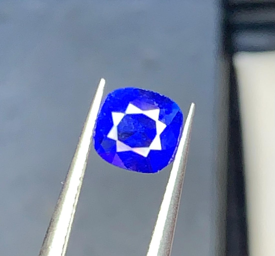 Normal Heat Sapphire Royal Blue Cushion Cut Gemstone From Sri Lankan - 1.52 Carat - 4