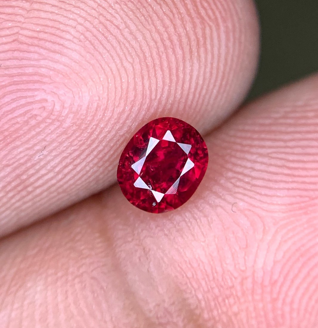 Pinkish Red Ruby: 0.5 Carat Oval Cut Mozambique Gemstone - 4
