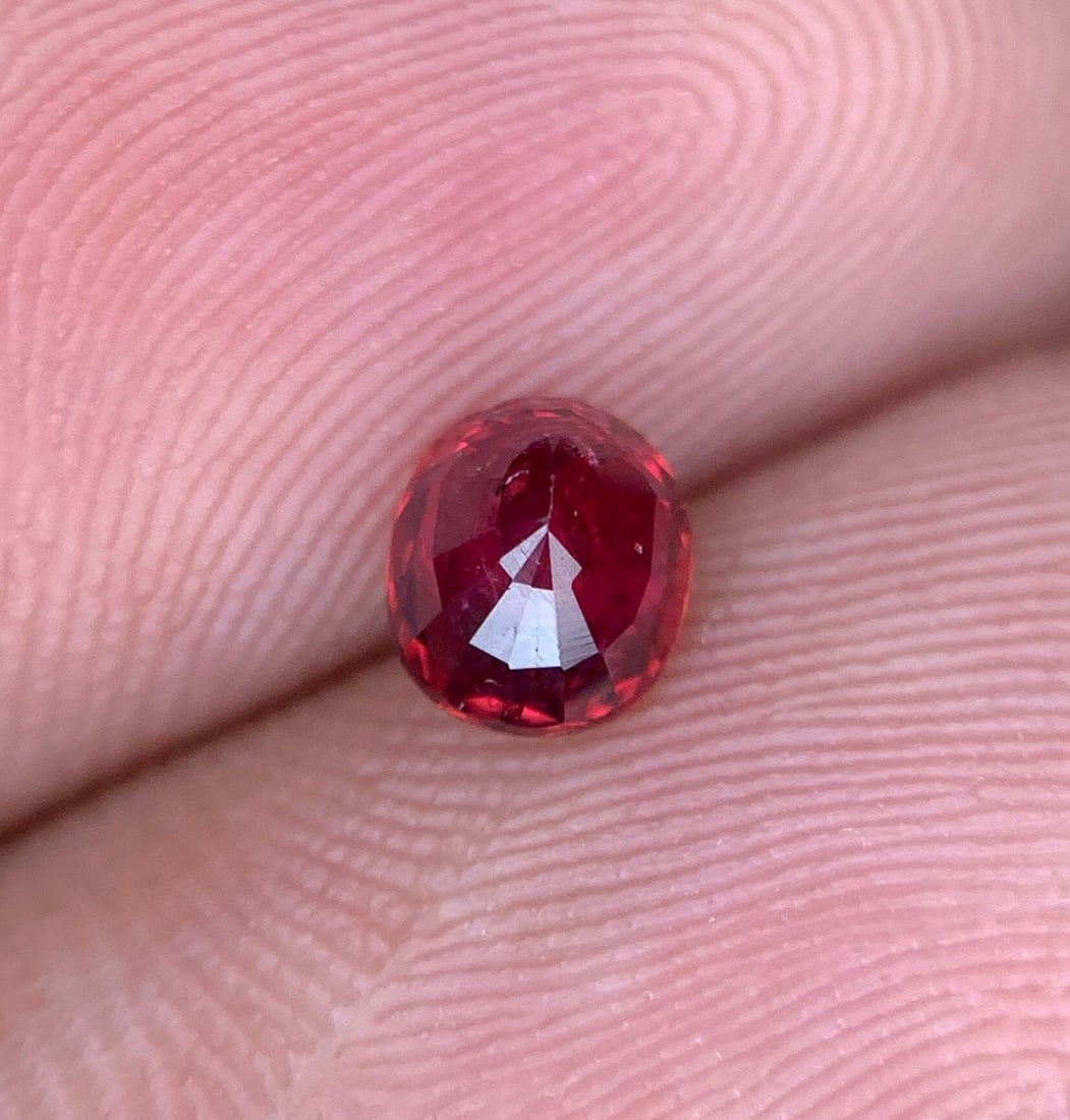 Pinkish Red Ruby: 0.5 Carat Oval Cut Mozambique Gemstone - 6
