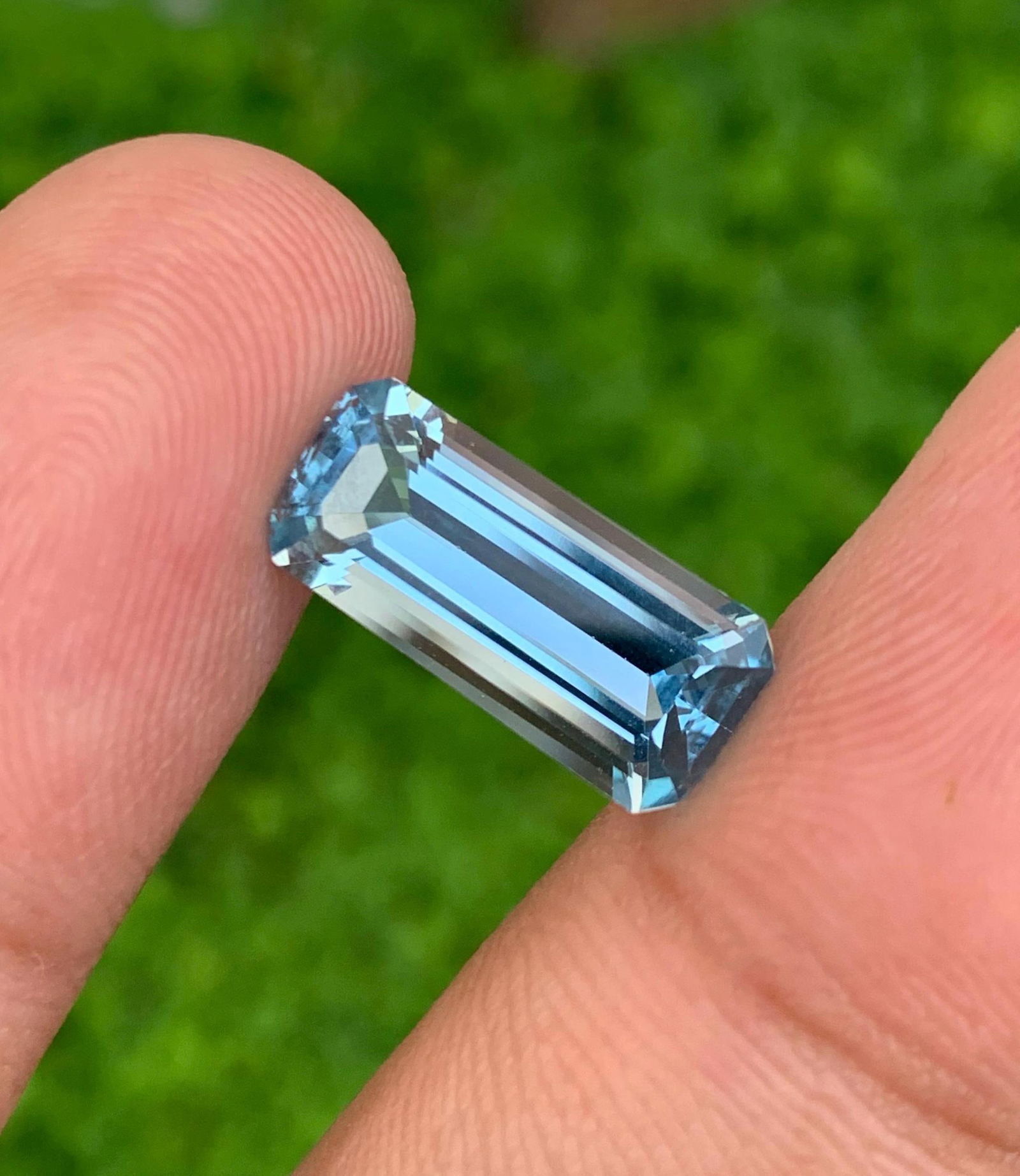IGS Certified Sky Blue Aquamarine Gemstone: 3.02 CT Emerald Cut - 3