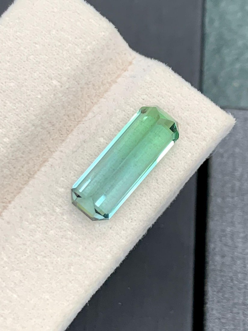 4.95 Carat Bi-Color Tourmaline Gemstone: Emerald Cut Blue Green Jewel - 10