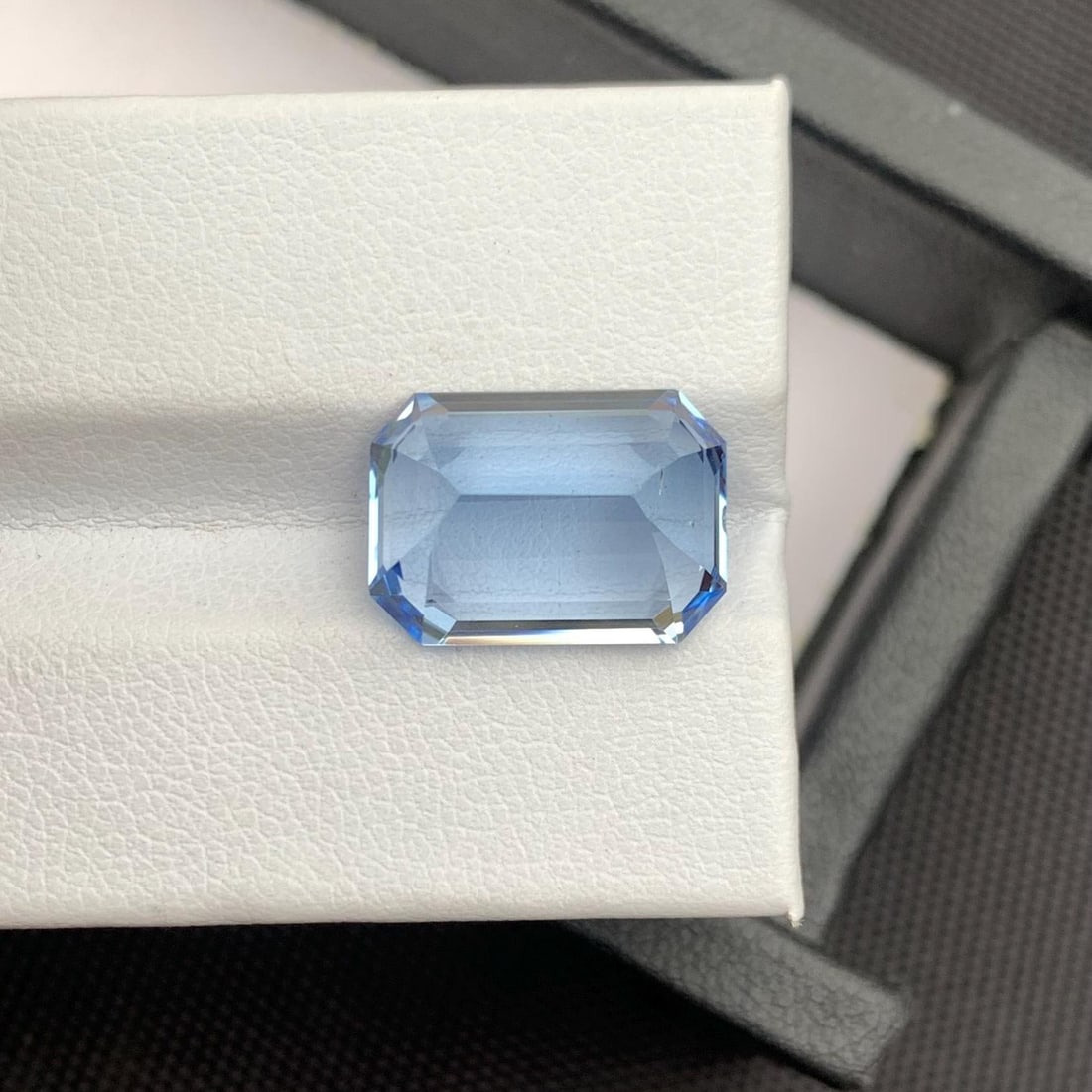 Santa Maria Blue Aquamarine Gemstone: Emerald Cut, 5.95 Carat - 6