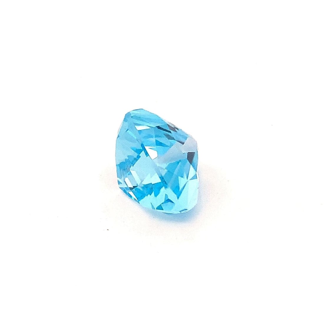 Pendant Size Swiss Blue Topaz Loose Gemstone Fancy Trillion Cut Gemstone - 15.500 Carat - 2