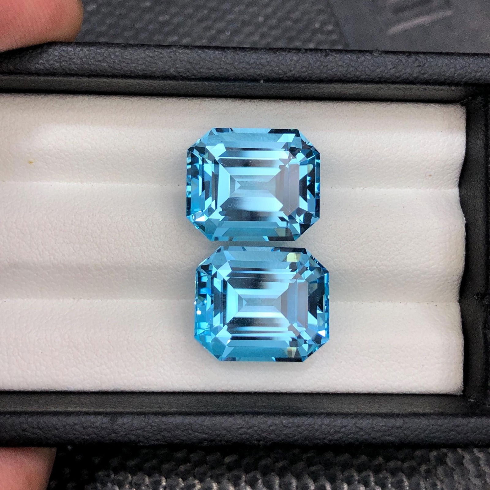 Emerald Cut Swiss Blue Topaz Loose Gemstone Pair, 27.275 Carat (1 of 9)