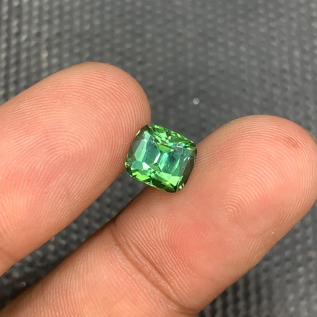 Mint Green Tourmaline Gemstone: 2.475 Carat Cushion Cut, Afghanistan Origin - 7