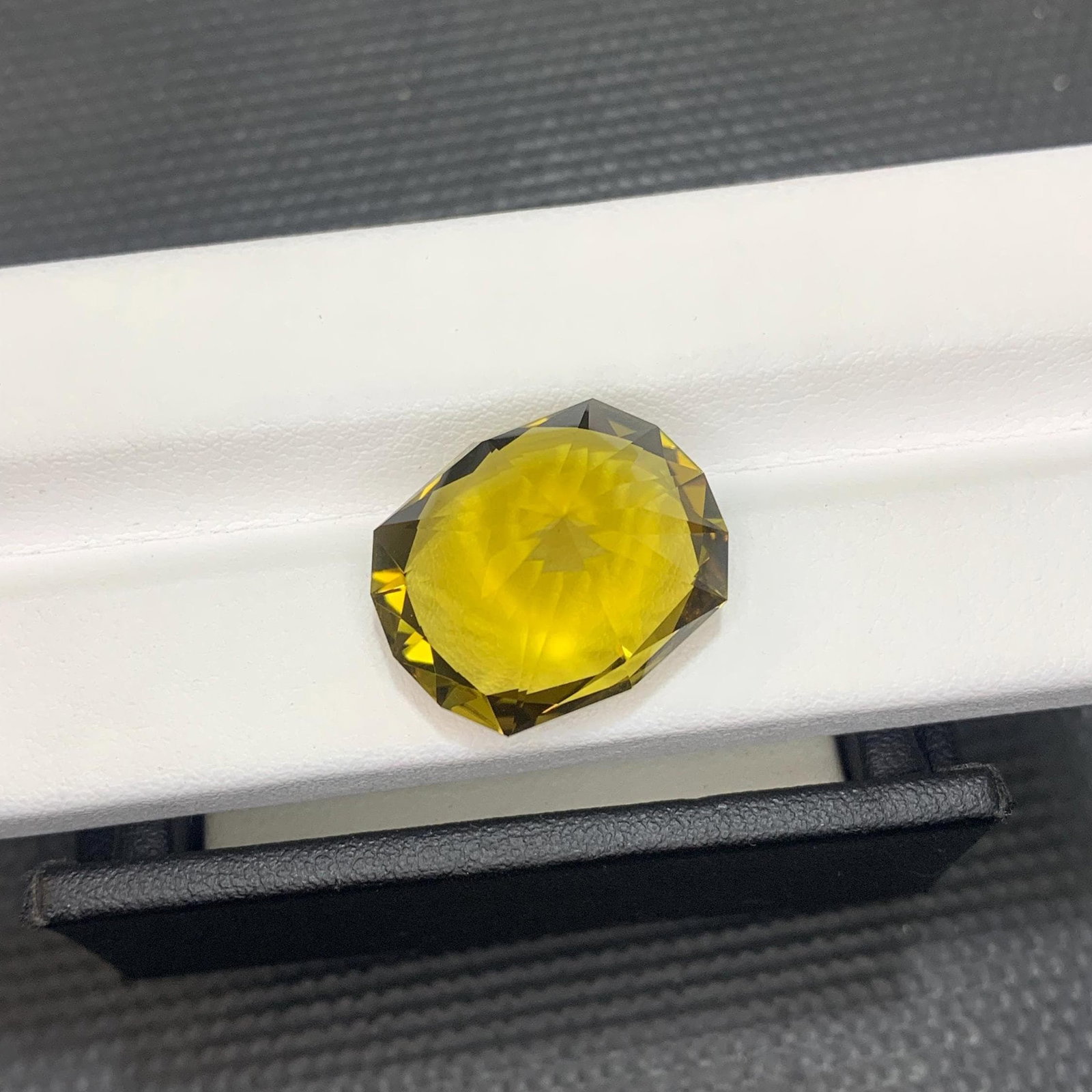 Oval Cut Madeira Citrine Gemstone: 23.92 ct Anniversary Jewelry - 10