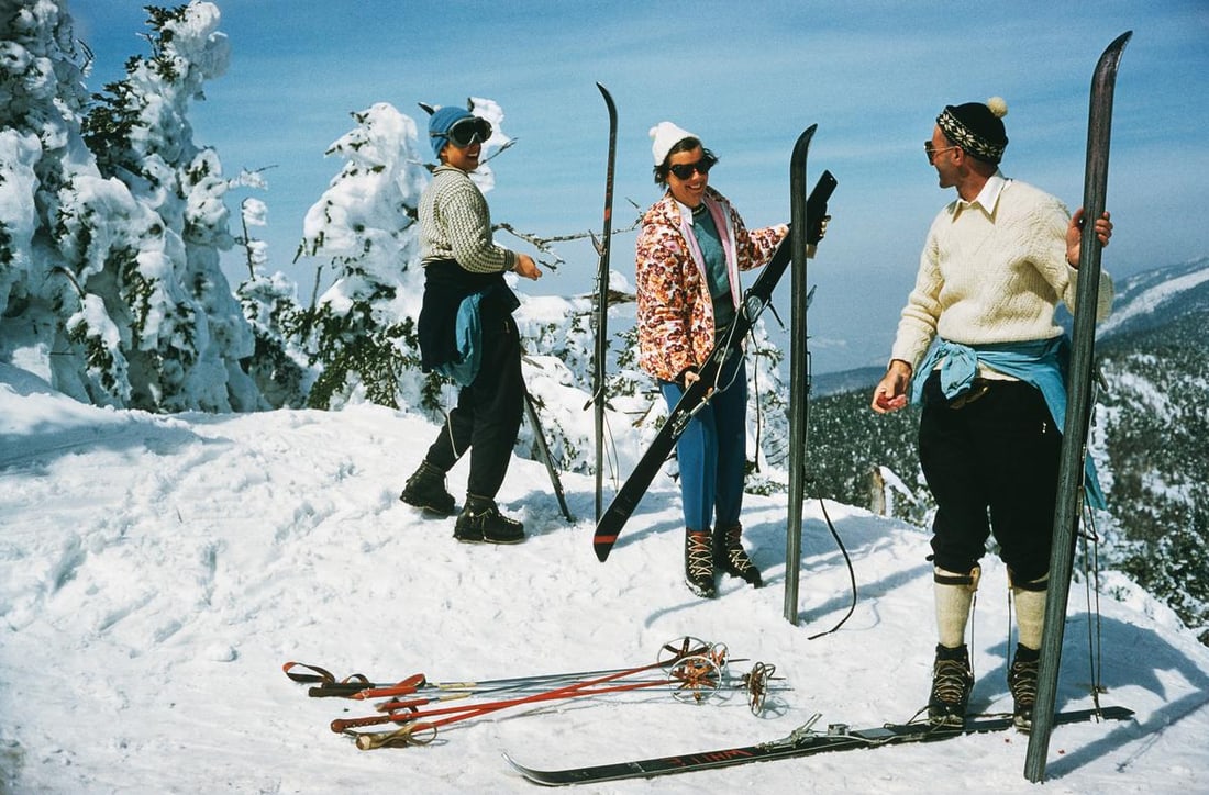 Slim Aarons Official Estate Print - Sugarbush Skiing: 1960 (Printed later) - 7
