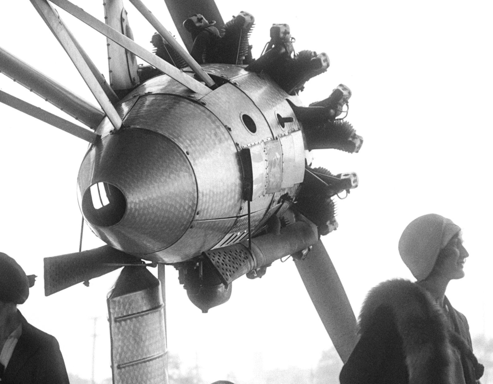 Vintage Travel Elegance - Giant Oversize Silver Gelatin Print Limited Edition: circa 1925 (printed - 4