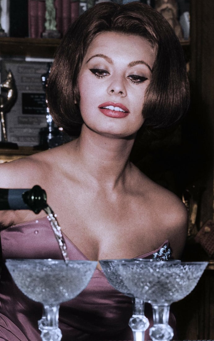 Sophia Loren Pouring Champagne in Glasses - Oversize Print: 1962 (Printed Later) - 8