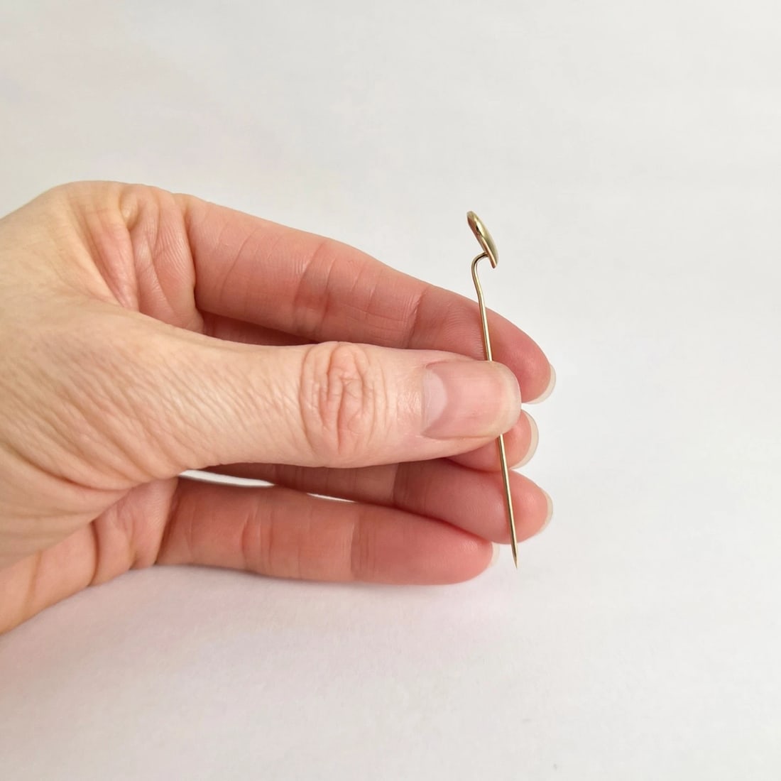 Vintage 1970's Open Heart Lapel Stick Pin 14K Yellow Gold, .92 Grams - 6