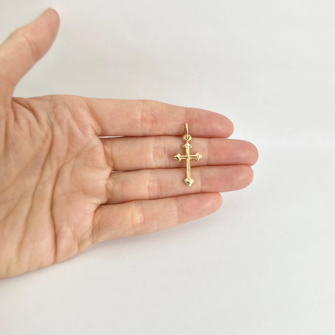 Vintage Cross Religious Pendant Charm 18K Yellow Gold, 1.19 Grams - 2