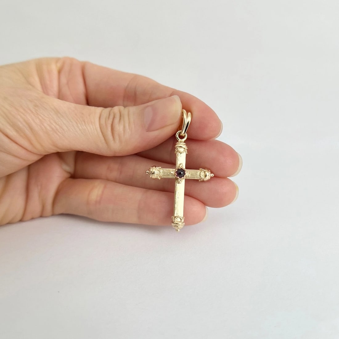 Vintage Italian Pink Tourmaline Ornate Cross Pendant 14K Yellow Gold, 3.43 Grams - 4