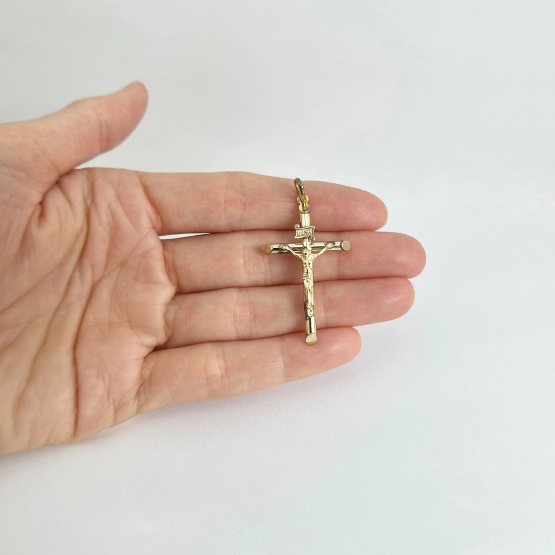 Vintage Crucifix Cross Religious Pendant Charm 10K Yellow Gold, 2.24 Grams - 2
