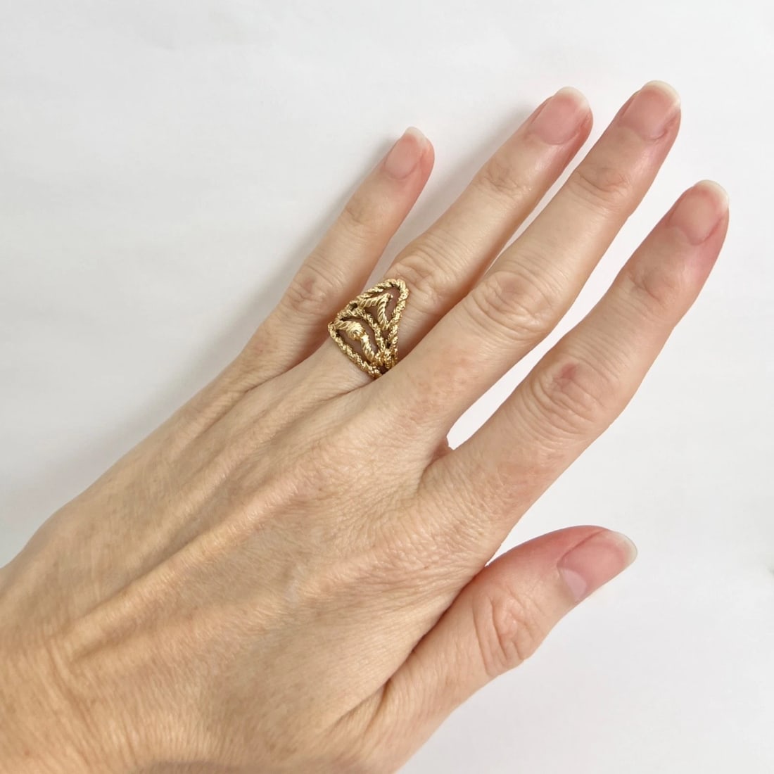 Vintage 1970's Pointed Chevron Statement Ring 14K Yellow Gold, 4.22 Grams - 3