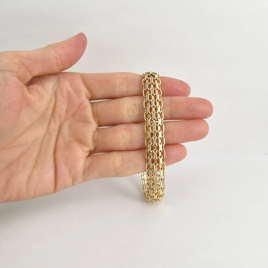 Vintage 1960's Wide Bismark Chain Link Bracelet 14K Yellow Gold, 15.33 Grams - 2