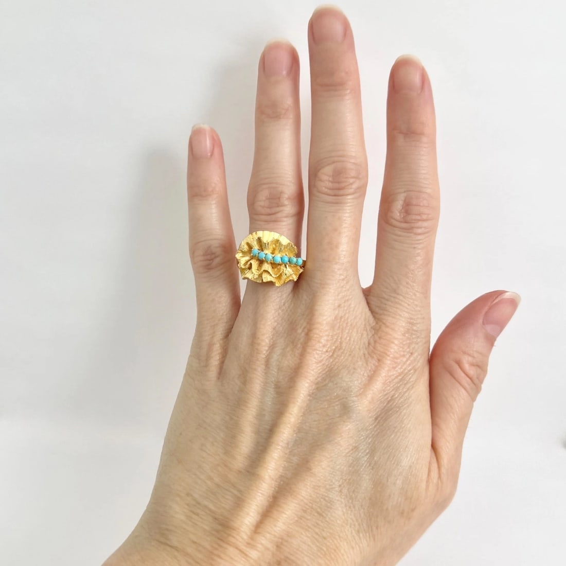 Vintage 1950's Cabochon Turquoise Ribbon Cocktail Ring 18K Yellow Gold, 5.87 Gr - 2