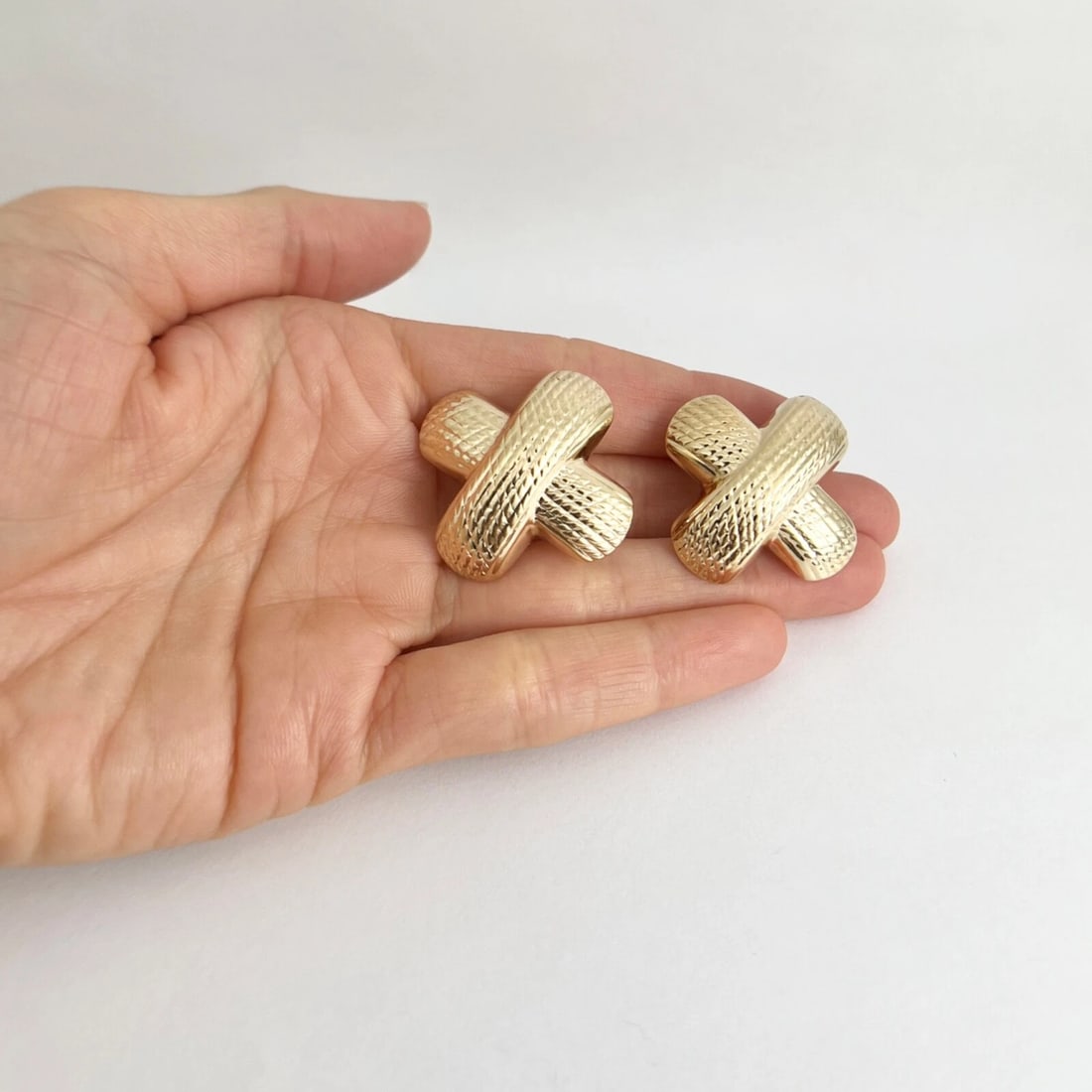 Vintage X Crisscross Textured Drop Earrings 14K Yellow Gold, 9.81 Grams - 3