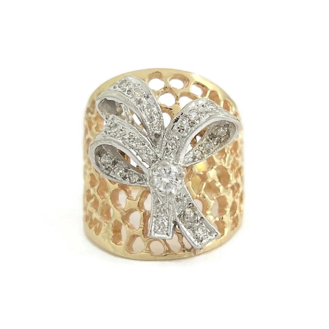 Vintage Two-Tone Diamond Bow Filigree Long Ring 14K Yellow White Gold, 8.49 Gram: Title: Vintage Two-Tone Diamond Bow Filigree Long Ring 14K Yellow White Gold, 8.49 Gram Description: Vintage Two-Tone Diamond Bow Filigree Long Ring 14K Yellow White Gold, 8.49 Gram Make a statement