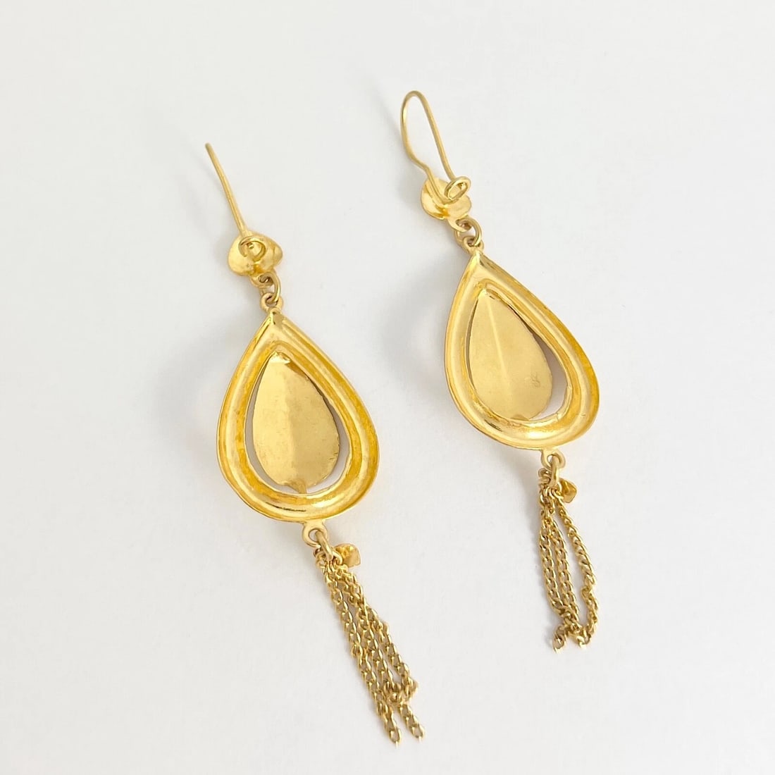 Vintage Teardrop Tassel Dangle Drop Earrings 22K Yellow Gold, 6.73 Grams - 6