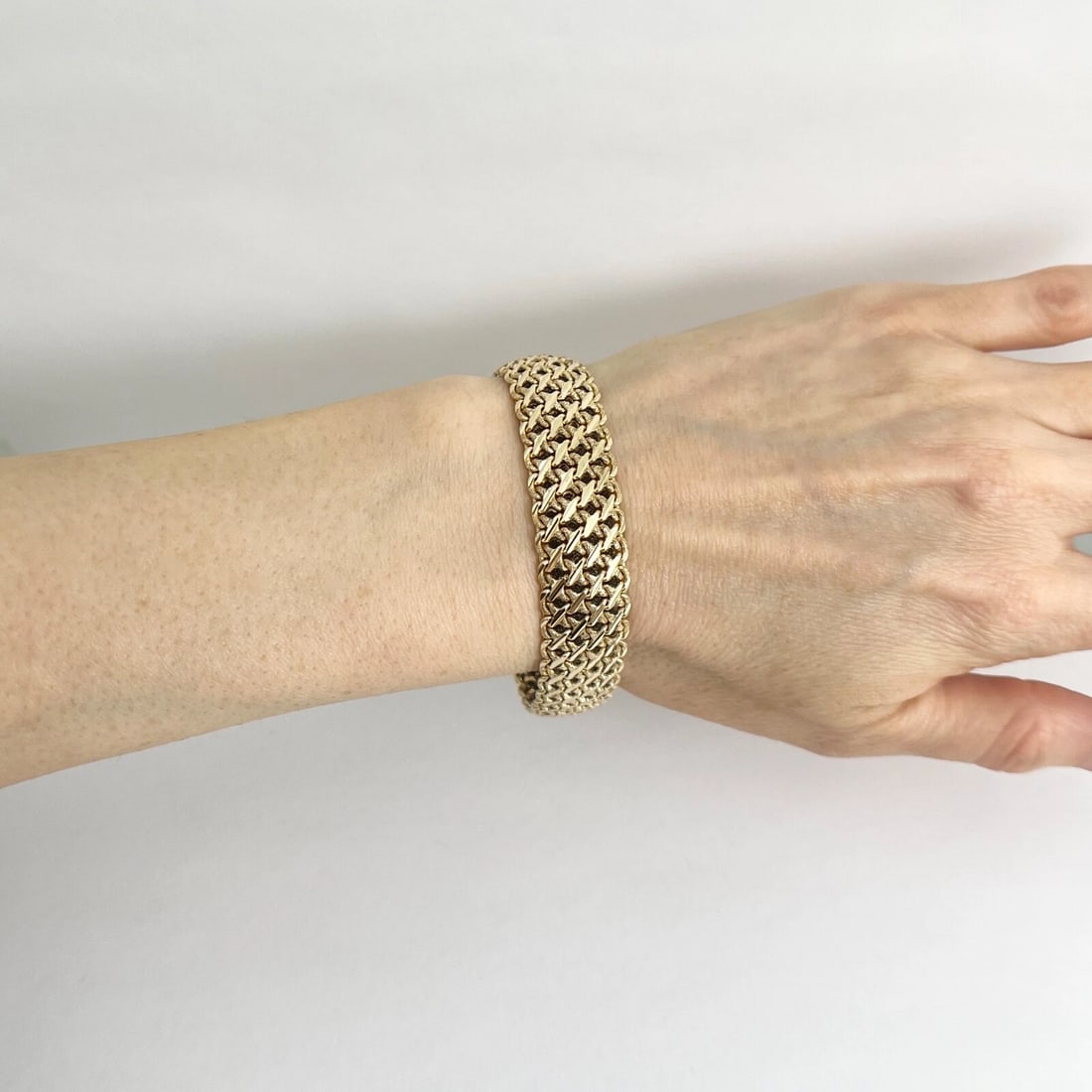 Vintage 1950's Italian Wide Woven Flex Bracelet 13K Yellow Gold, 40.28 Grams - 3